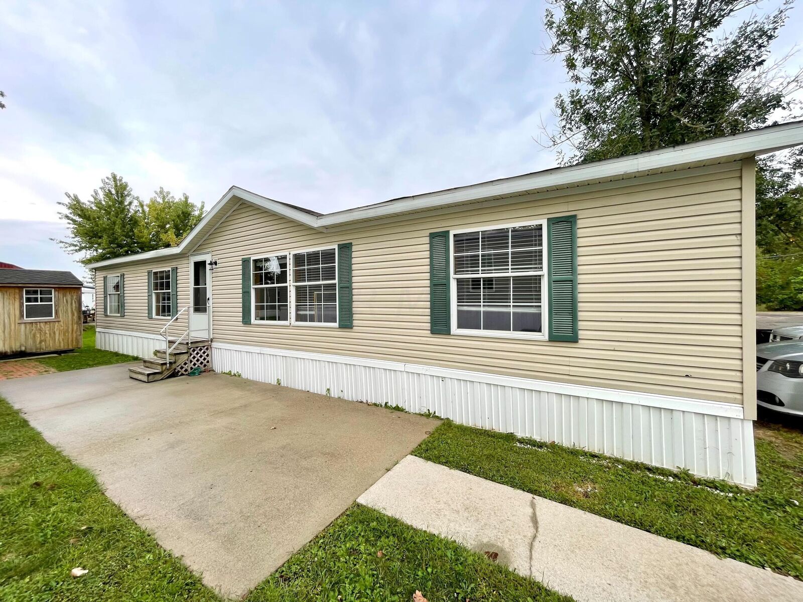 Property Photo: 4711 Walnut Road OH 43008