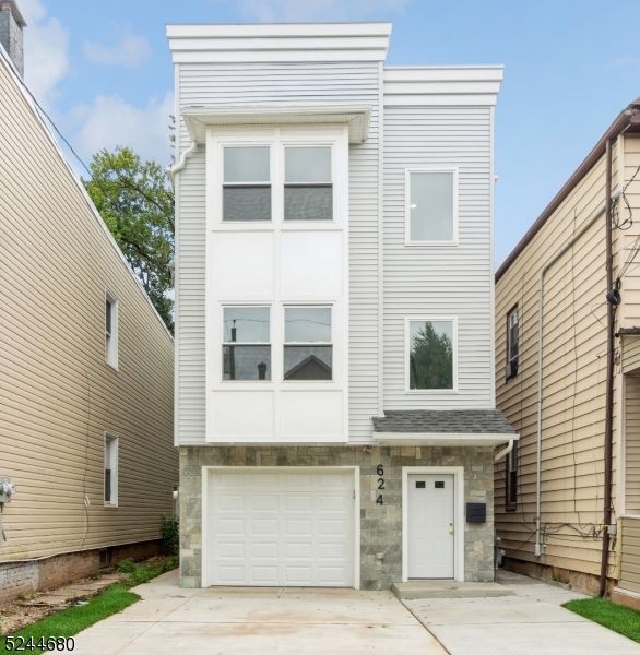 Property Photo:  624 Fulton St  NJ 07206 