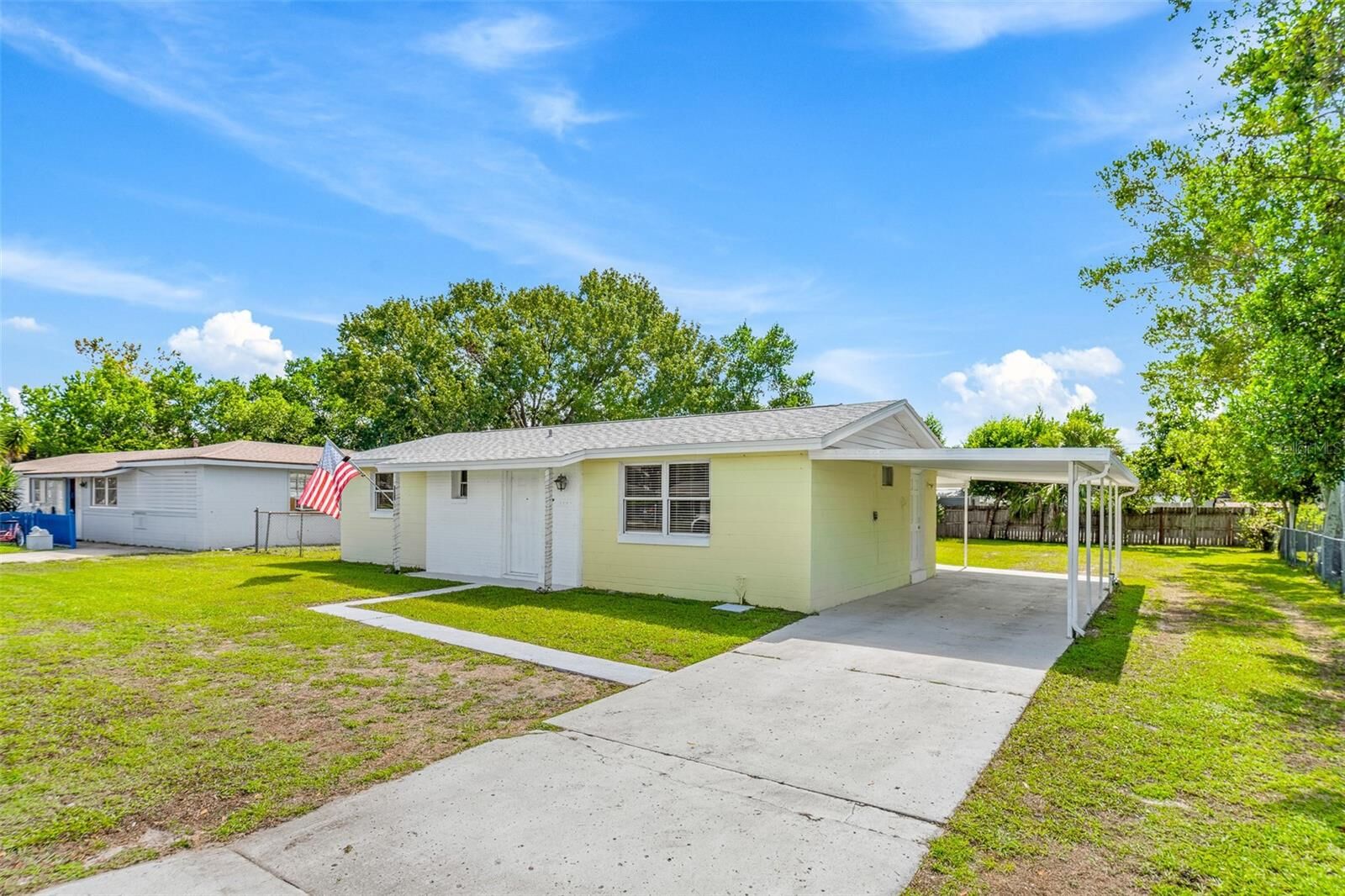 Property Photo: 969 Deltona Boulevard FL 32725