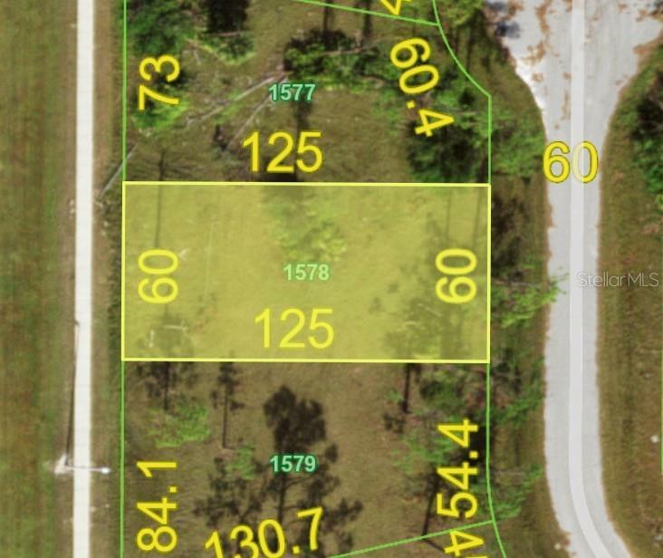 Property Photo: 106 French Court FL 33947