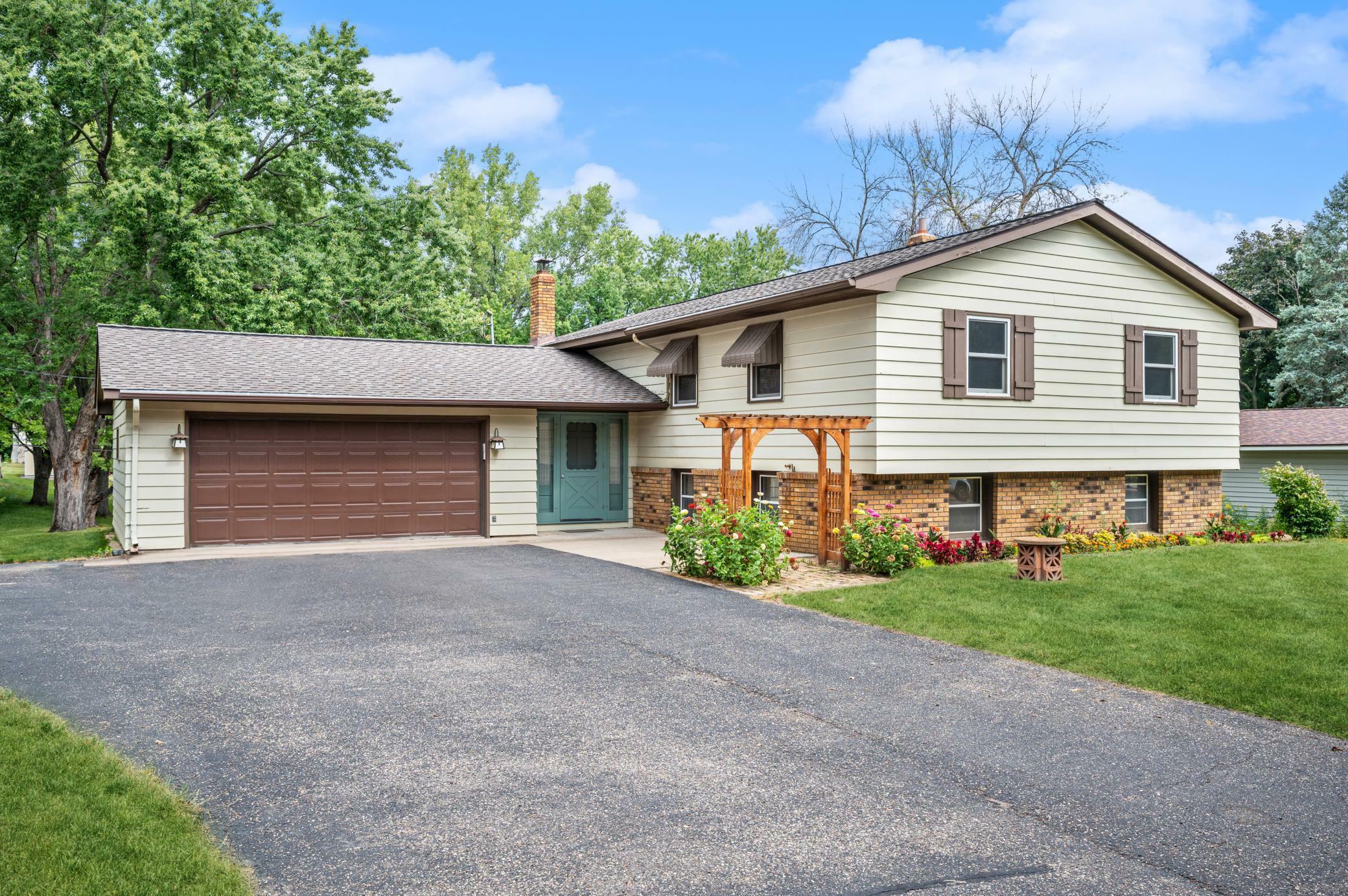 Property Photo:  311 Brooks Avenue E  MN 55117 