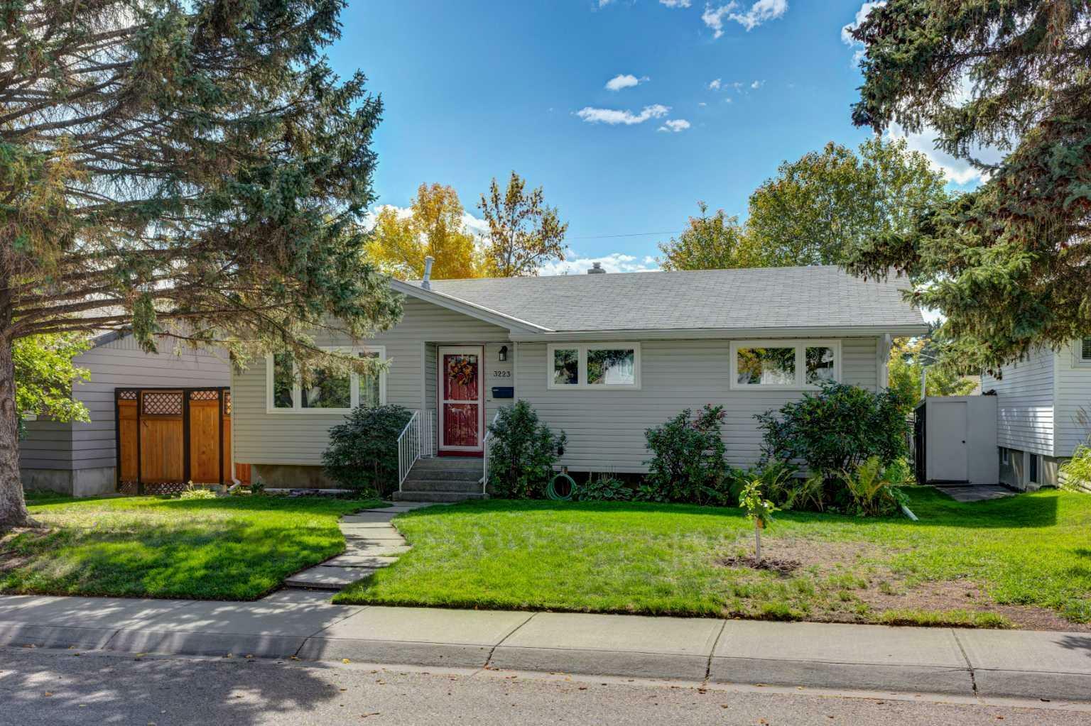 Property Photo: 3223 Barr Road NW AB T2L 1M7