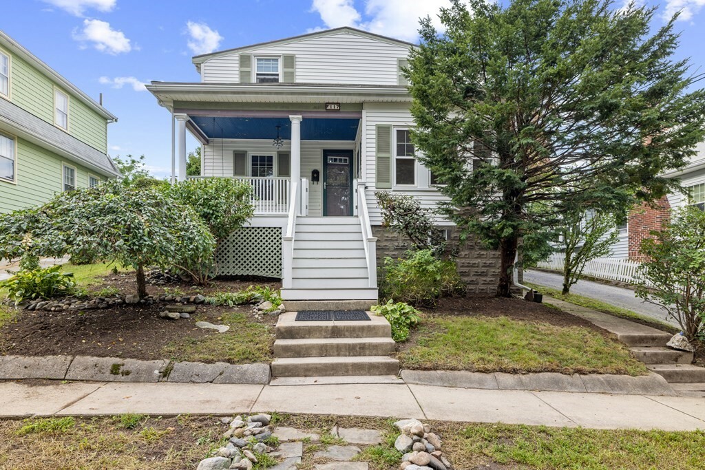 Property Photo:  117 Newport Street  MA 02476 