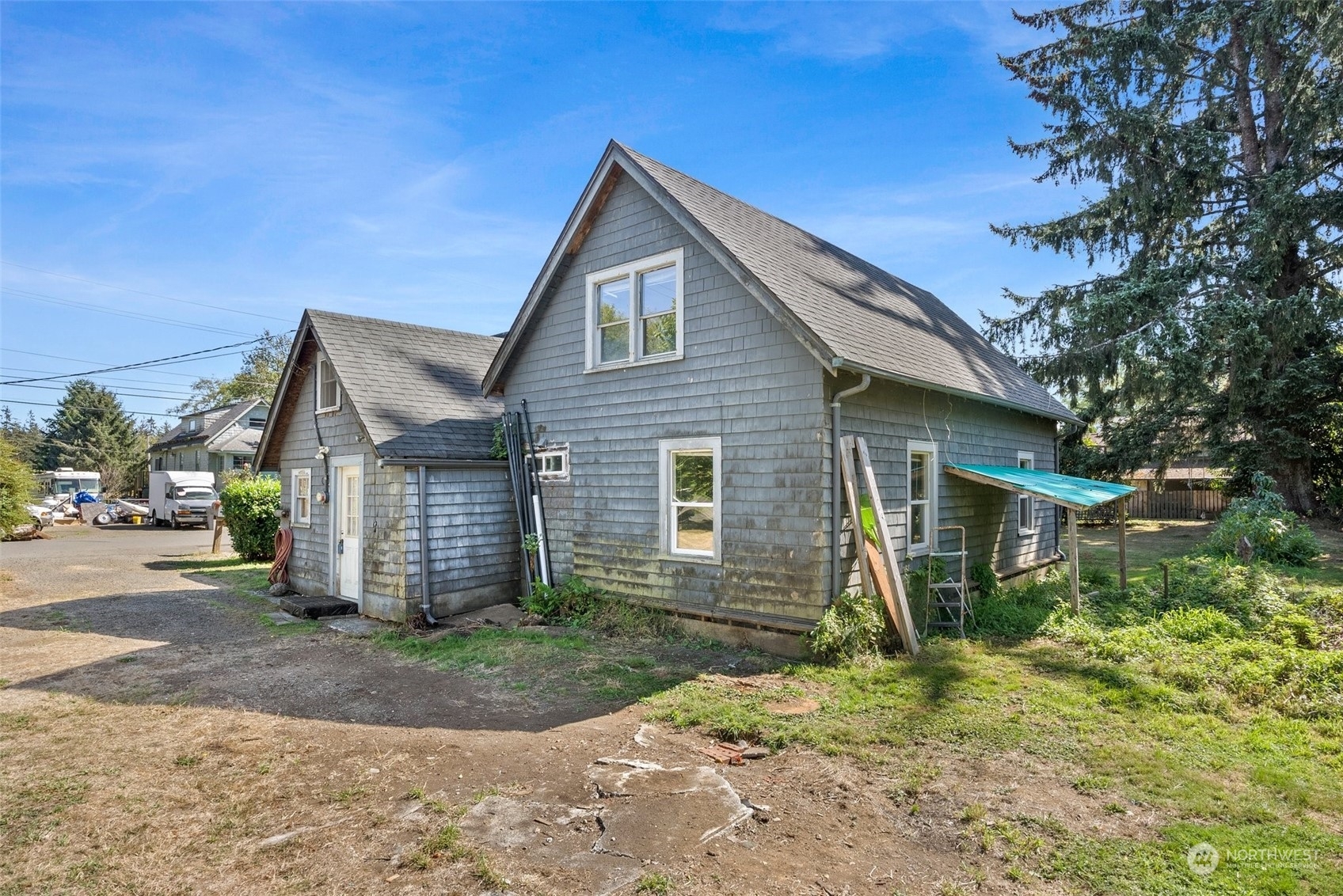 Property Photo:  801 S Evans  WA 98520 