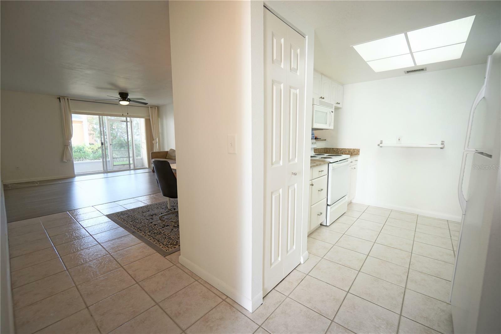 Property Photo:  504 100th Avenue N 104  FL 33702 