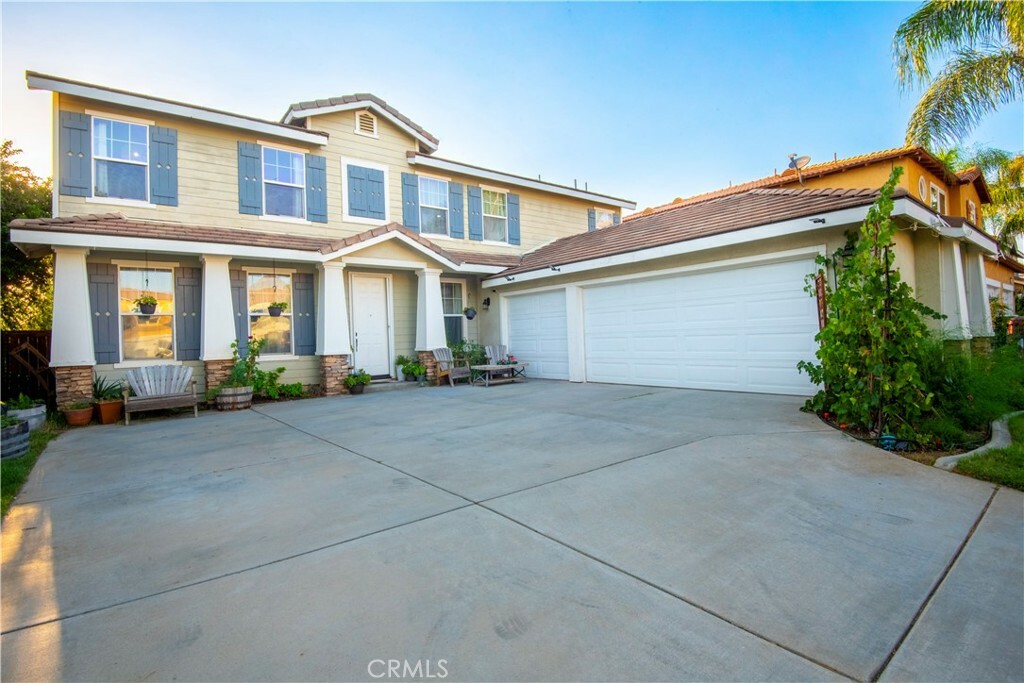 Property Photo:  31913 Feather Creek Drive  CA 92584 