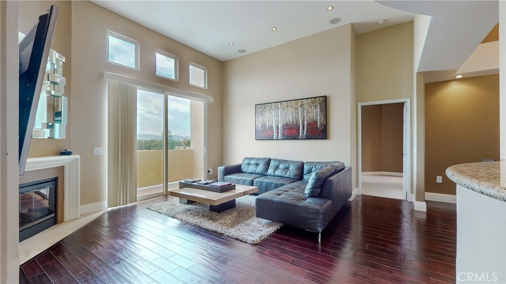 5703 Laurel Canyon Boulevard 303  Valley Village CA 91607 photo