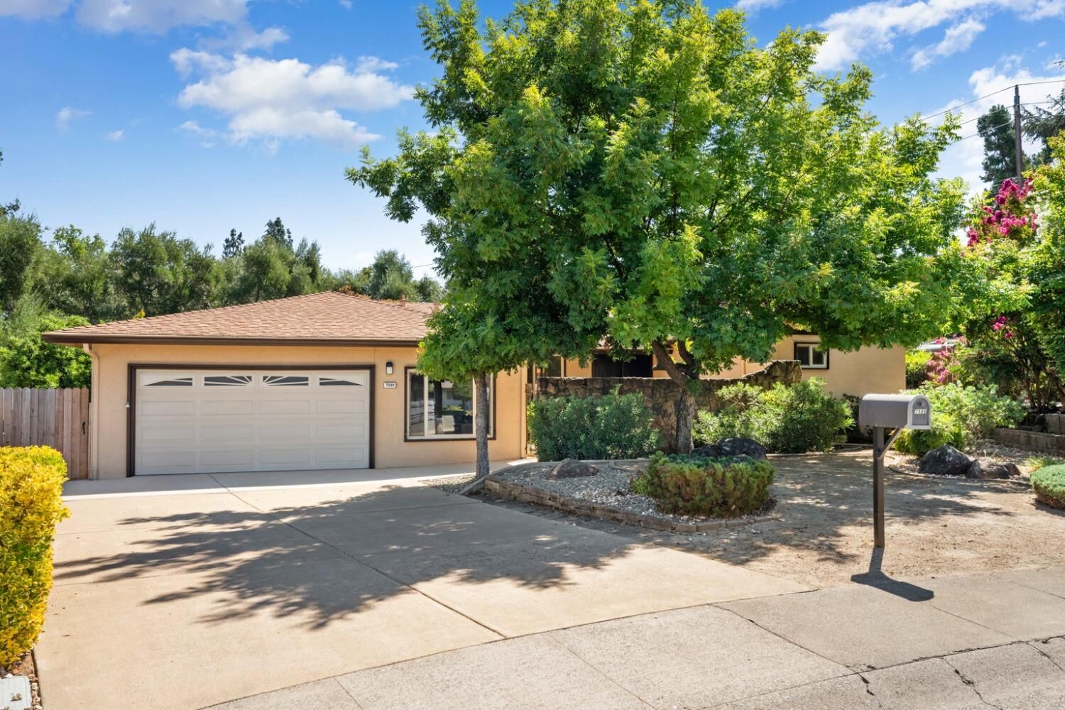 Property Photo: 7588 Galway Court CA 95610