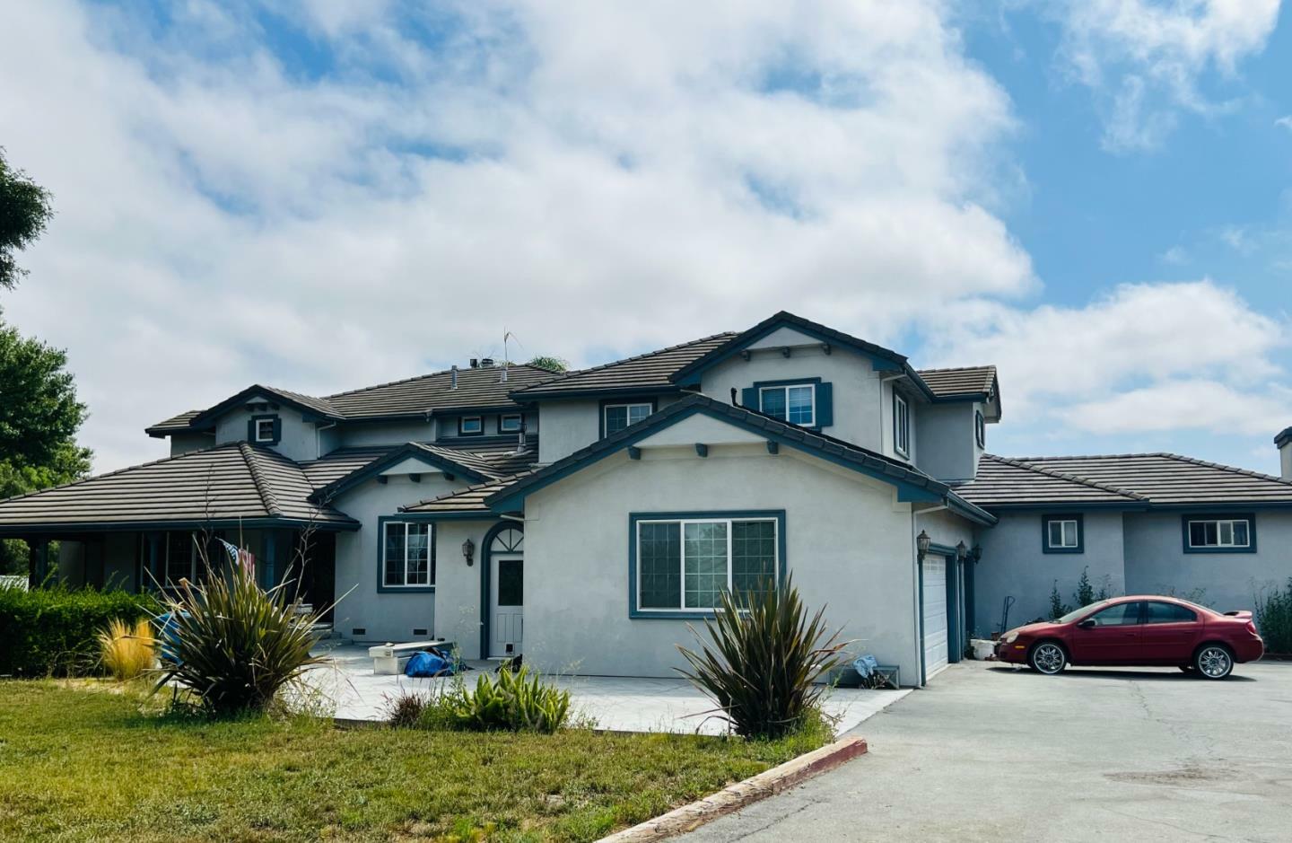 100 Cowden Road  Hollister CA 95023 photo