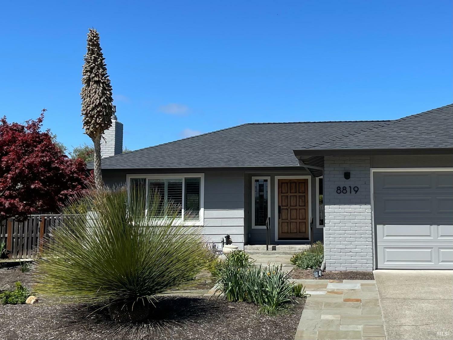 Property Photo: 8819 Hood Mountain Circle CA 95409