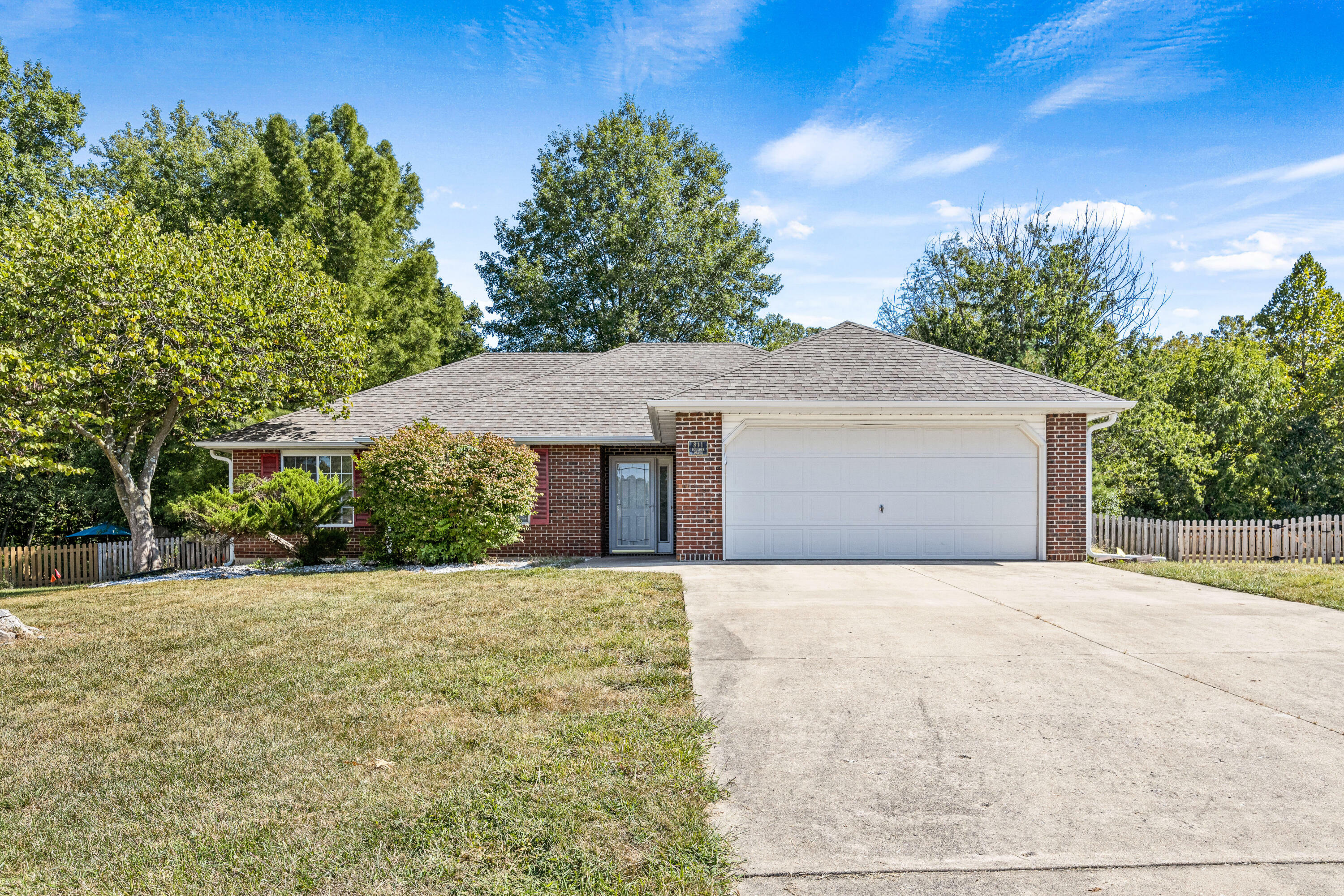 Property Photo:  811 Boulder Dr  MO 65201 