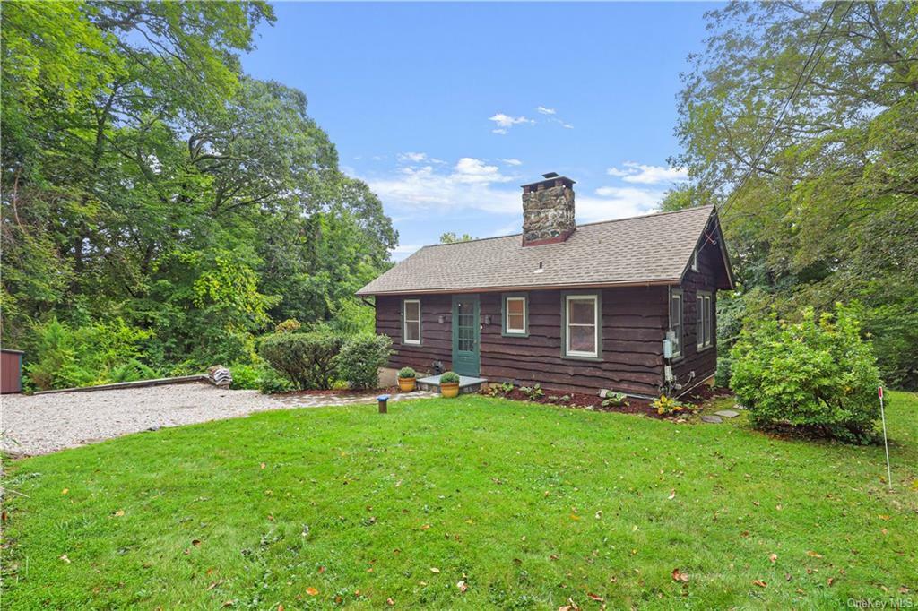 Property Photo:  7 Seward Road  NY 12563 