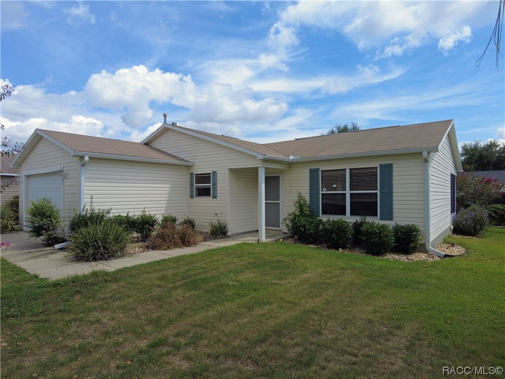 Property Photo:  17375 SE 76th Corapeake Court  FL 32162 