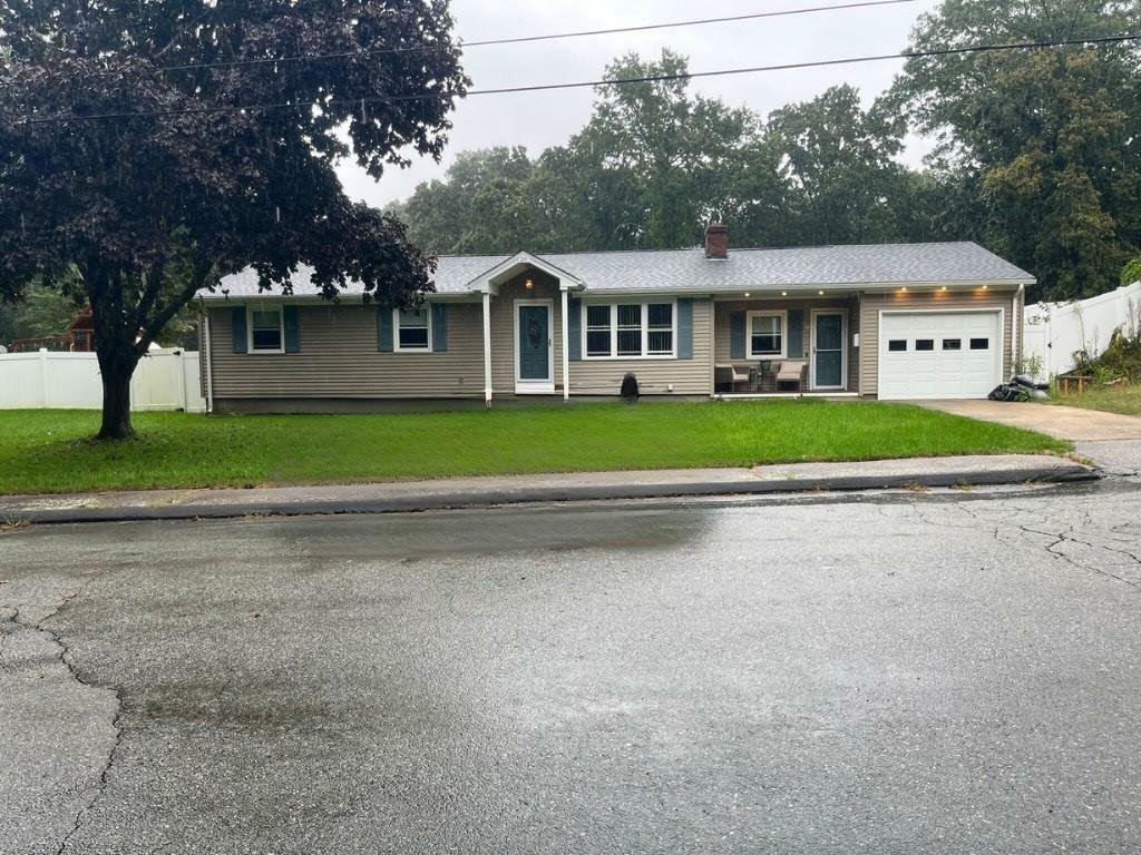 20 Lloyd Dr Dr  Coventry RI 02816 photo