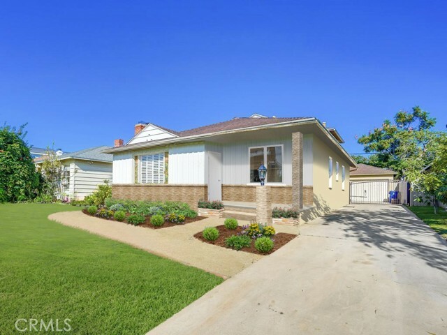 Property Photo:  7806 Agnew Avenue  CA 90045 