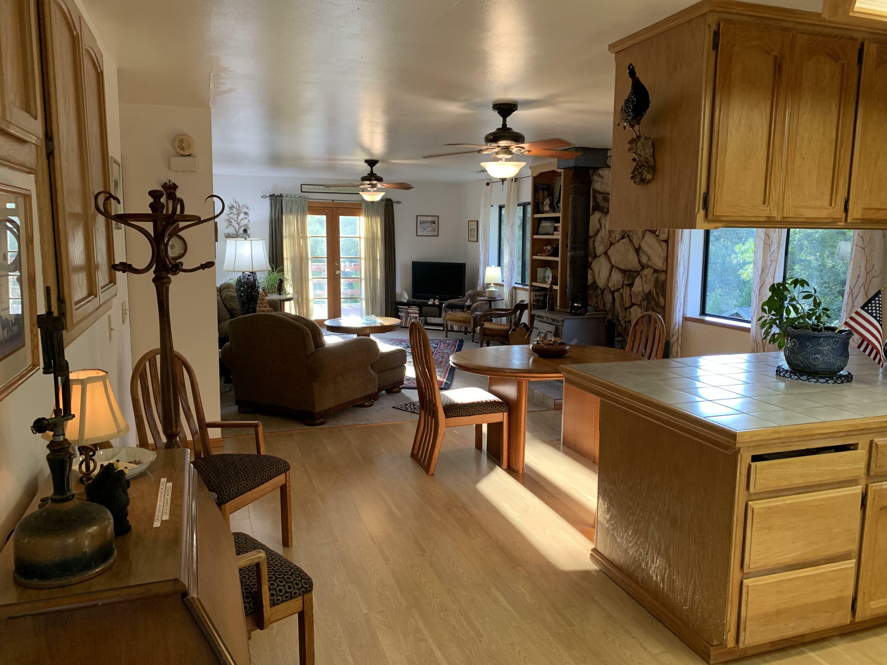 Property Photo: 505 Cedar Brk Trail CA 93207