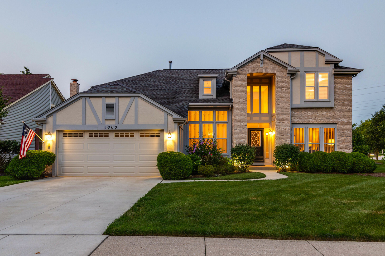 Property Photo: 1060 Warren Lane IL 60061