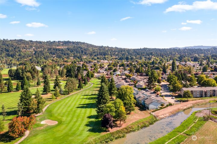 Property Photo: 2353 40th Avenue 4 WA 98632