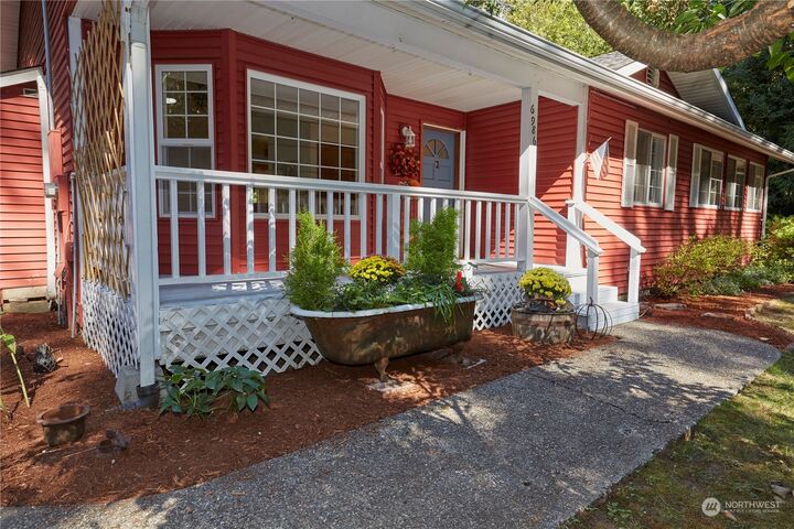 6986 SE Linlou Lane  Port Orchard WA 98367 photo