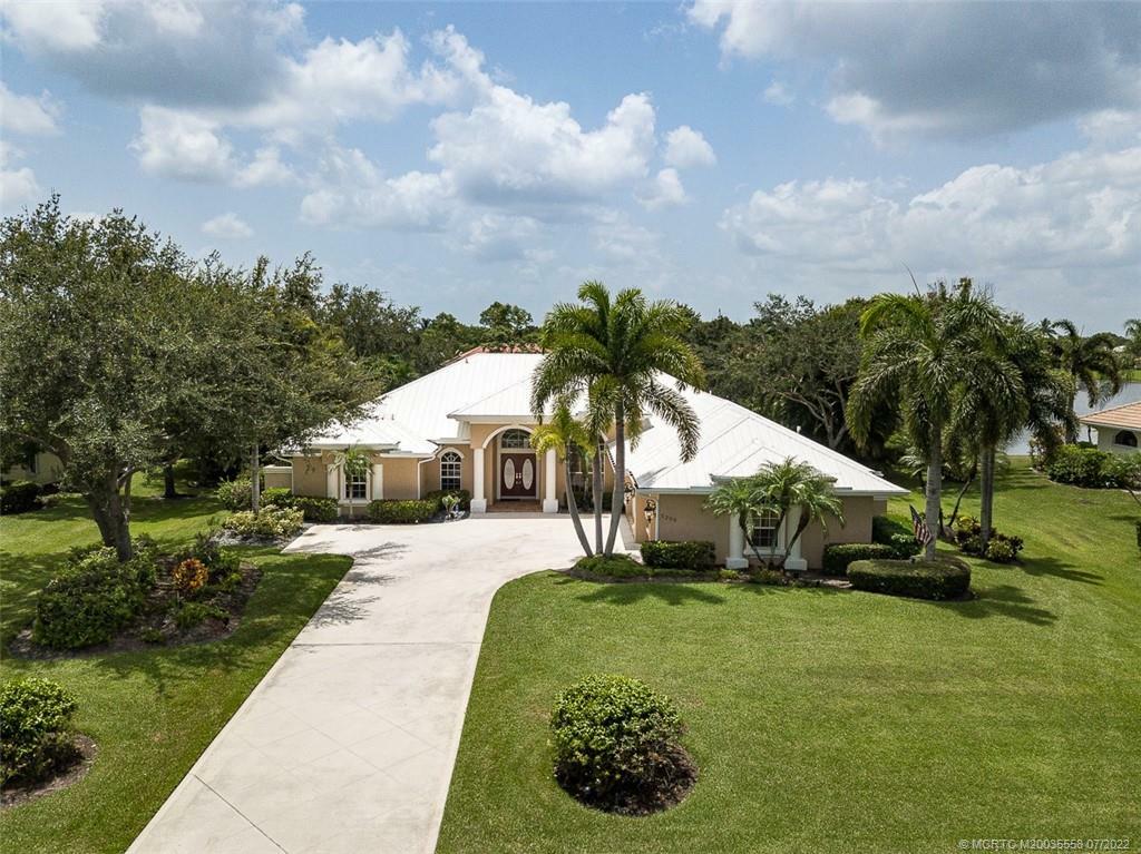 Property Photo:  5200 SW Orchid Bay Drive  FL 34990 