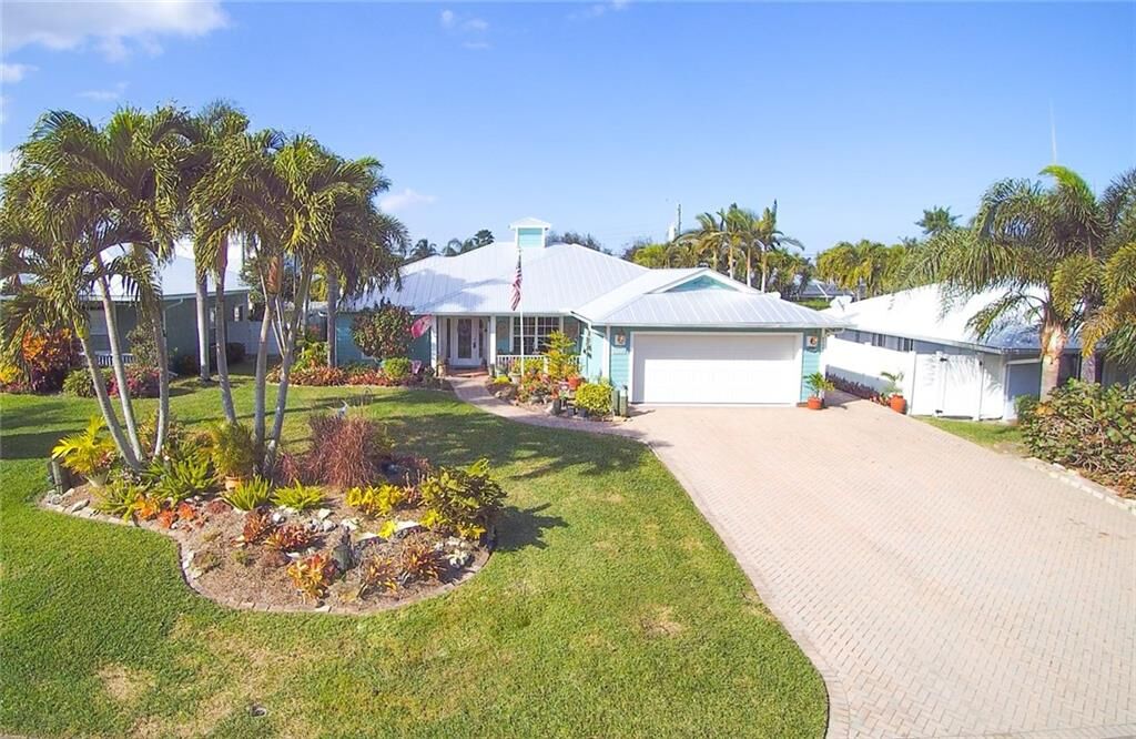 Property Photo: 5395 SE Matousek Street FL 34997