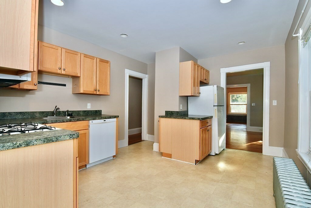 Property Photo: 392 Reedsdale 1 MA 02186