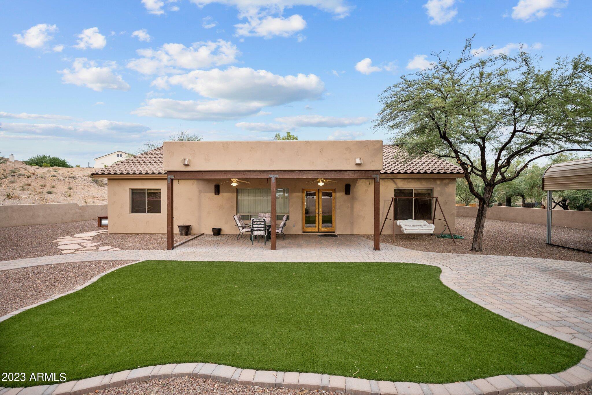 Property Photo:  406 N Mariposa Drive  AZ 85390 