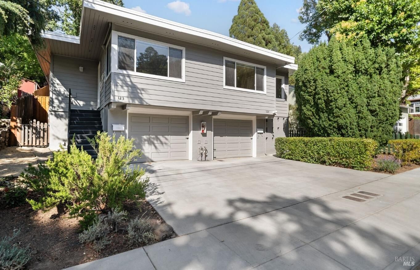 Property Photo:  123 125 Meernaa Avenue  CA 94930 