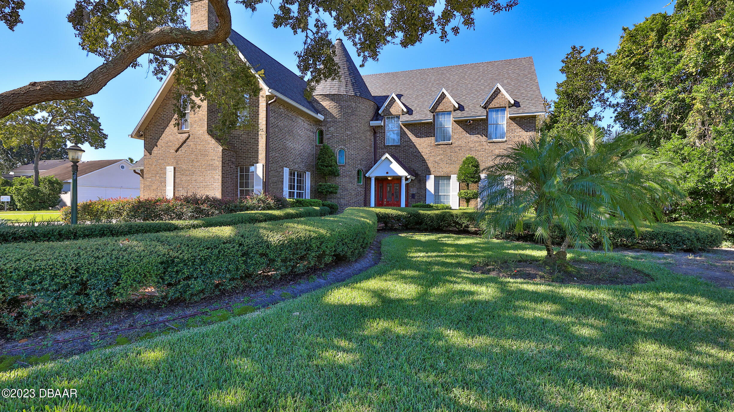 Property Photo: 1720 Baron Court FL 32128