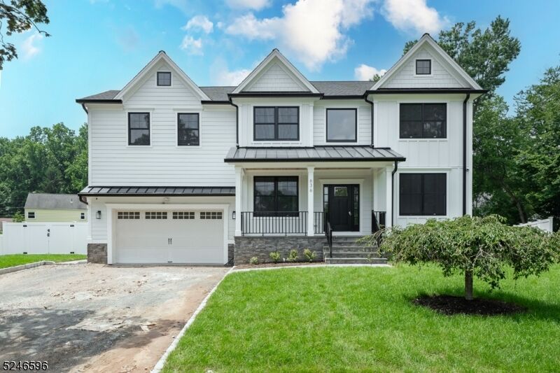 Property Photo:  636 Green Briar Ct  NJ 07090 