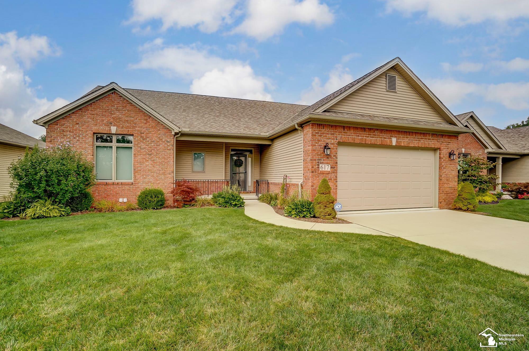 Property Photo: 617 Central Park MI 48162