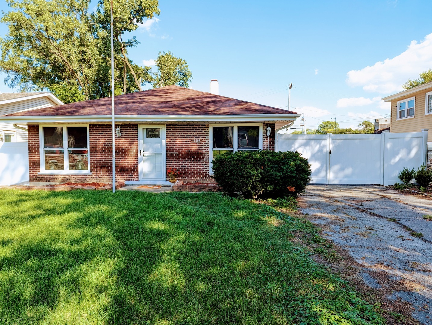 Property Photo:  15205 Lacrosse Avenue  IL 60452 