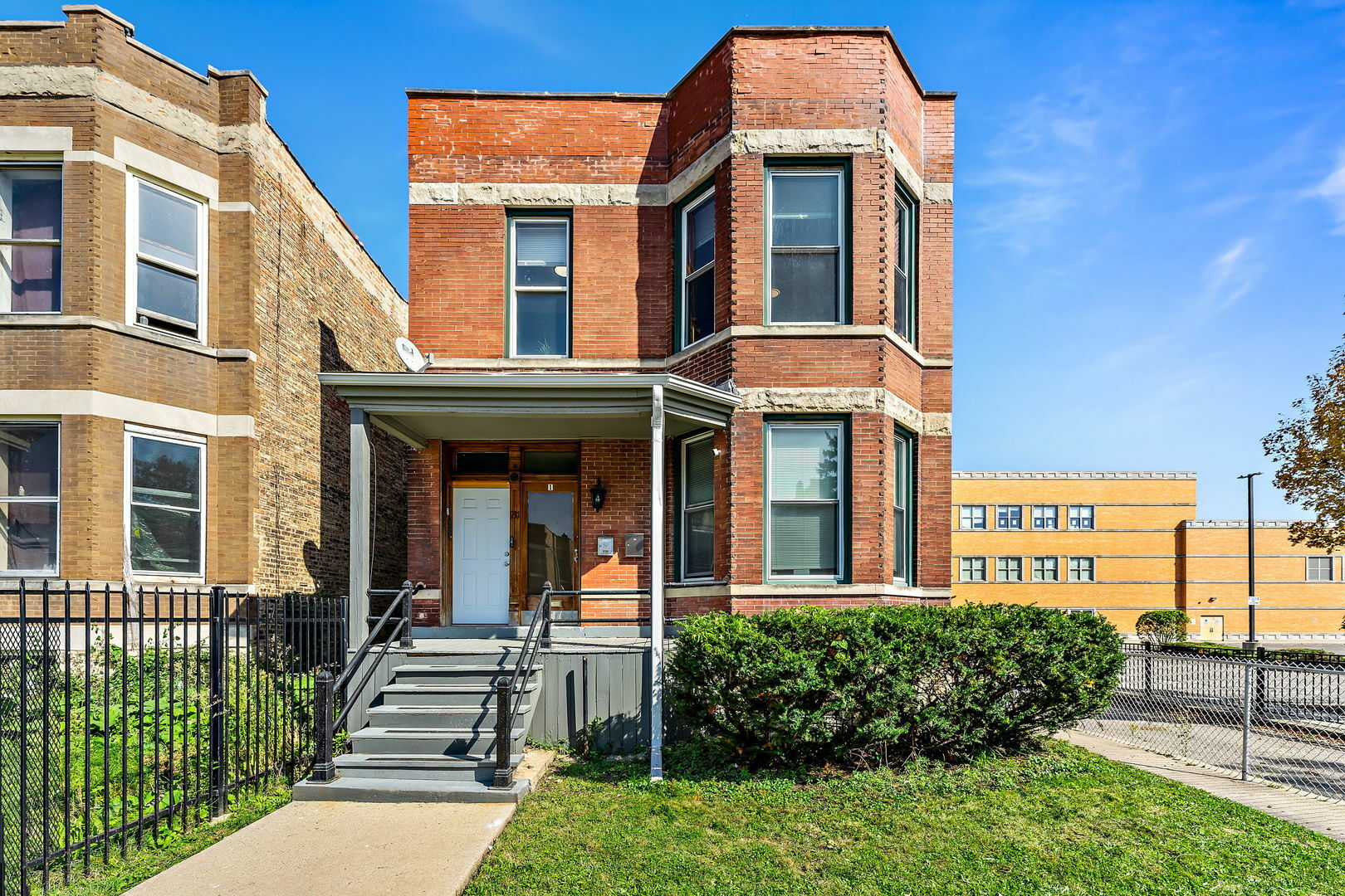 931 N Parkside Avenue  Chicago IL 60651 photo