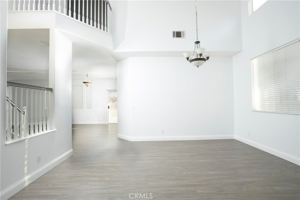Property Photo: 1346 Williamsburg Lane CA 92882