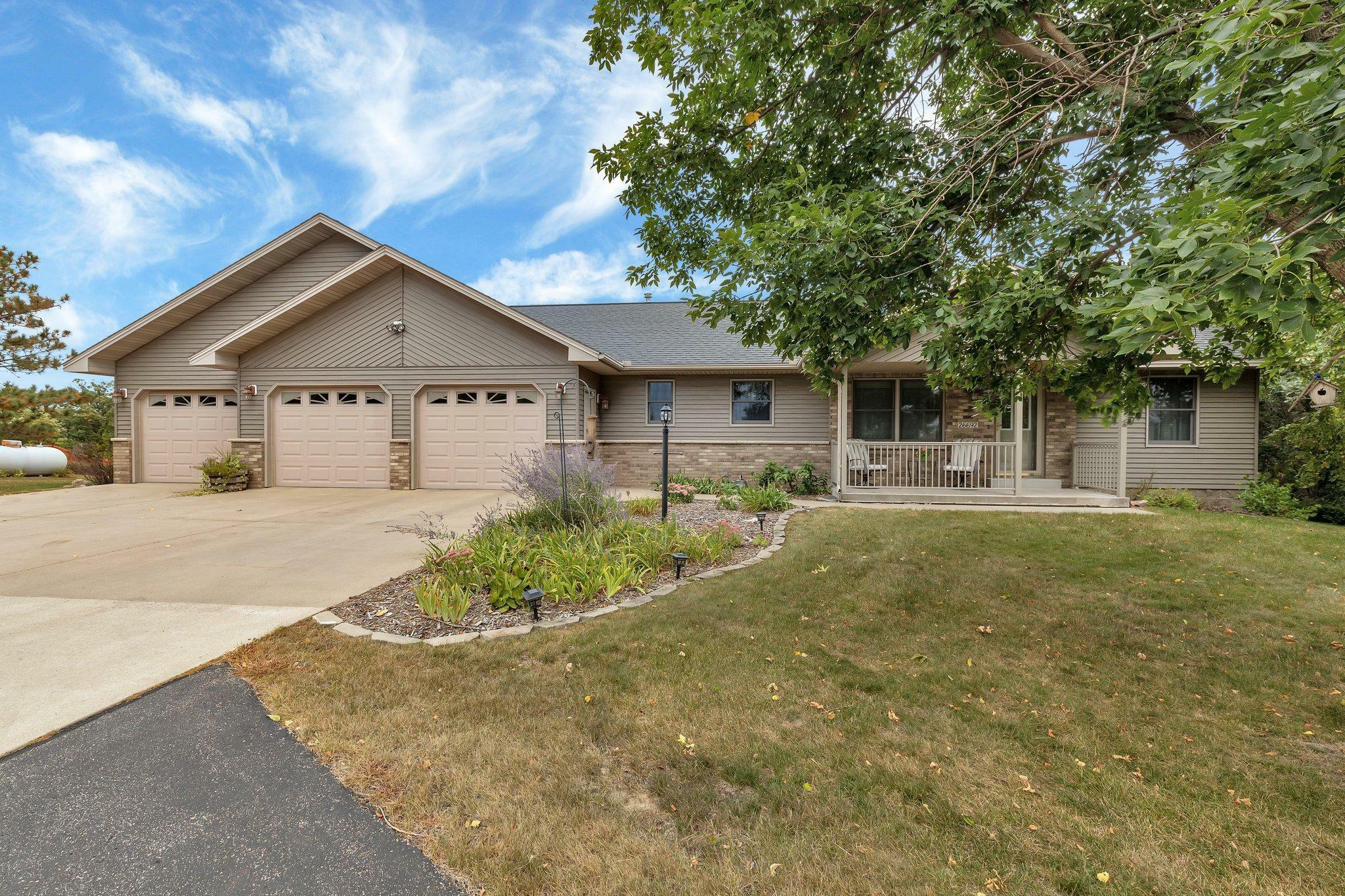 Property Photo: 26692 Royal River Road MN 56362