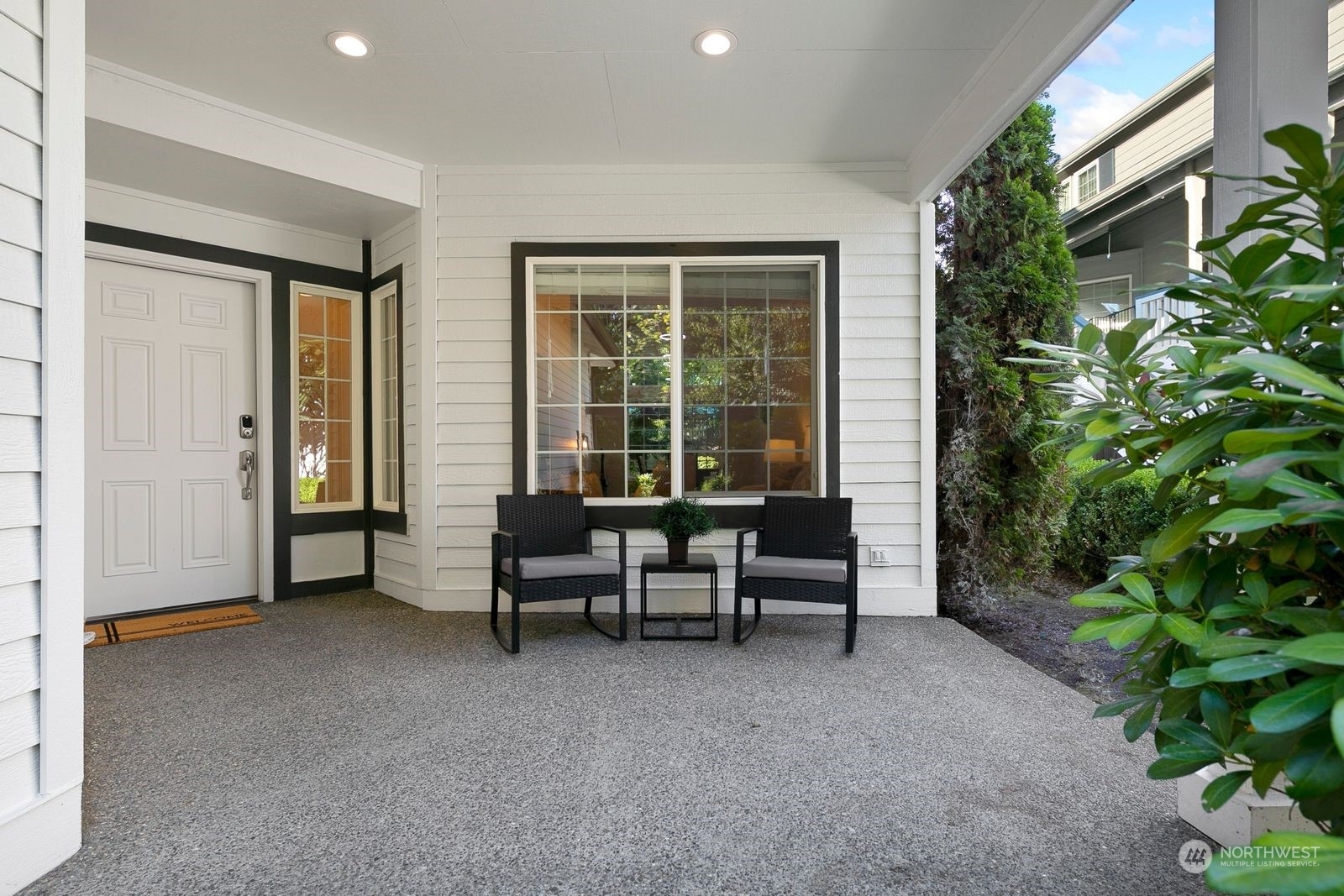 Property Photo: 12618 NE 100th Street WA 98033
