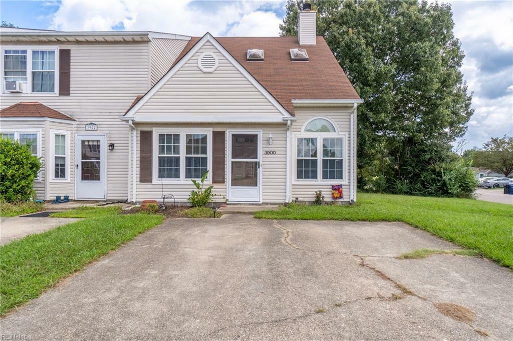 Property Photo: 3900 Roebling Lane VA 23452