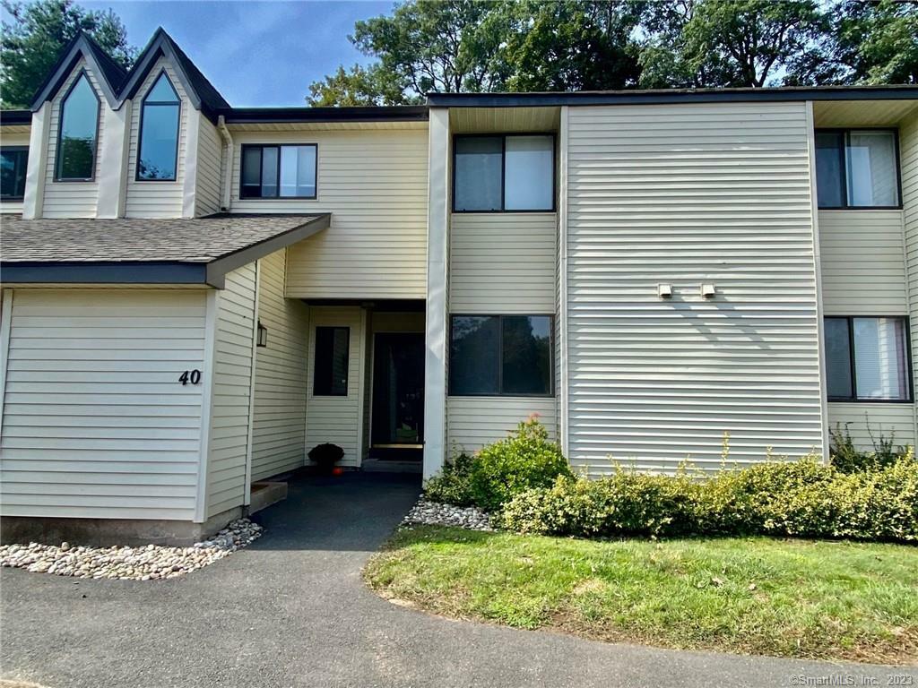 Property Photo: 42 Simsbury Landing 42 CT 06070