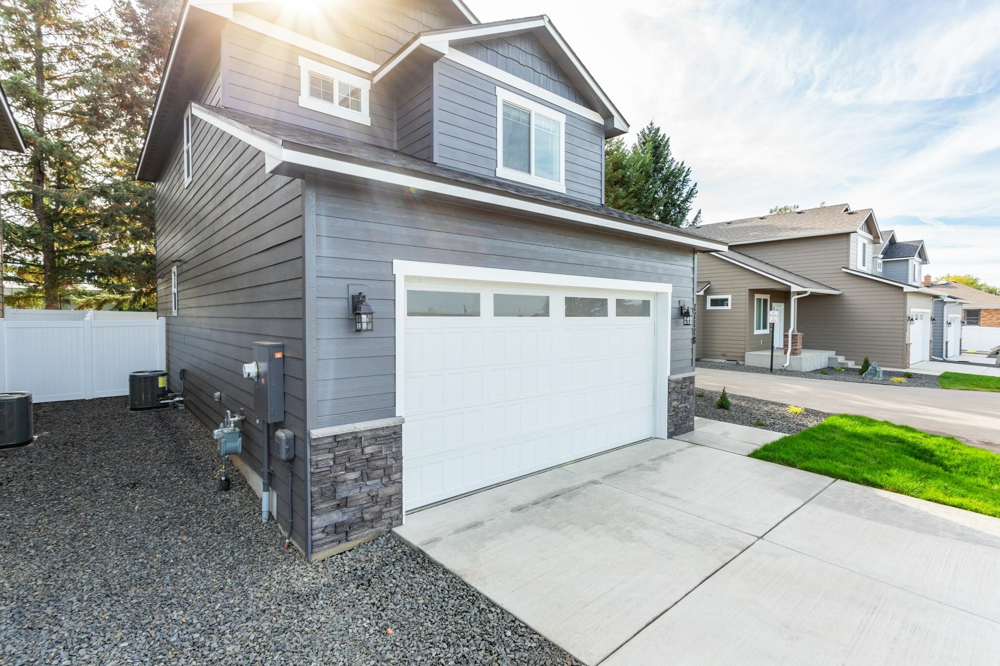 Property Photo:  11118 E Sinto Ln  WA 99206 