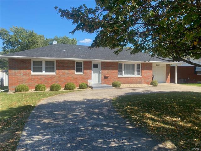 Property Photo: 1522 West Delmar IL 62035