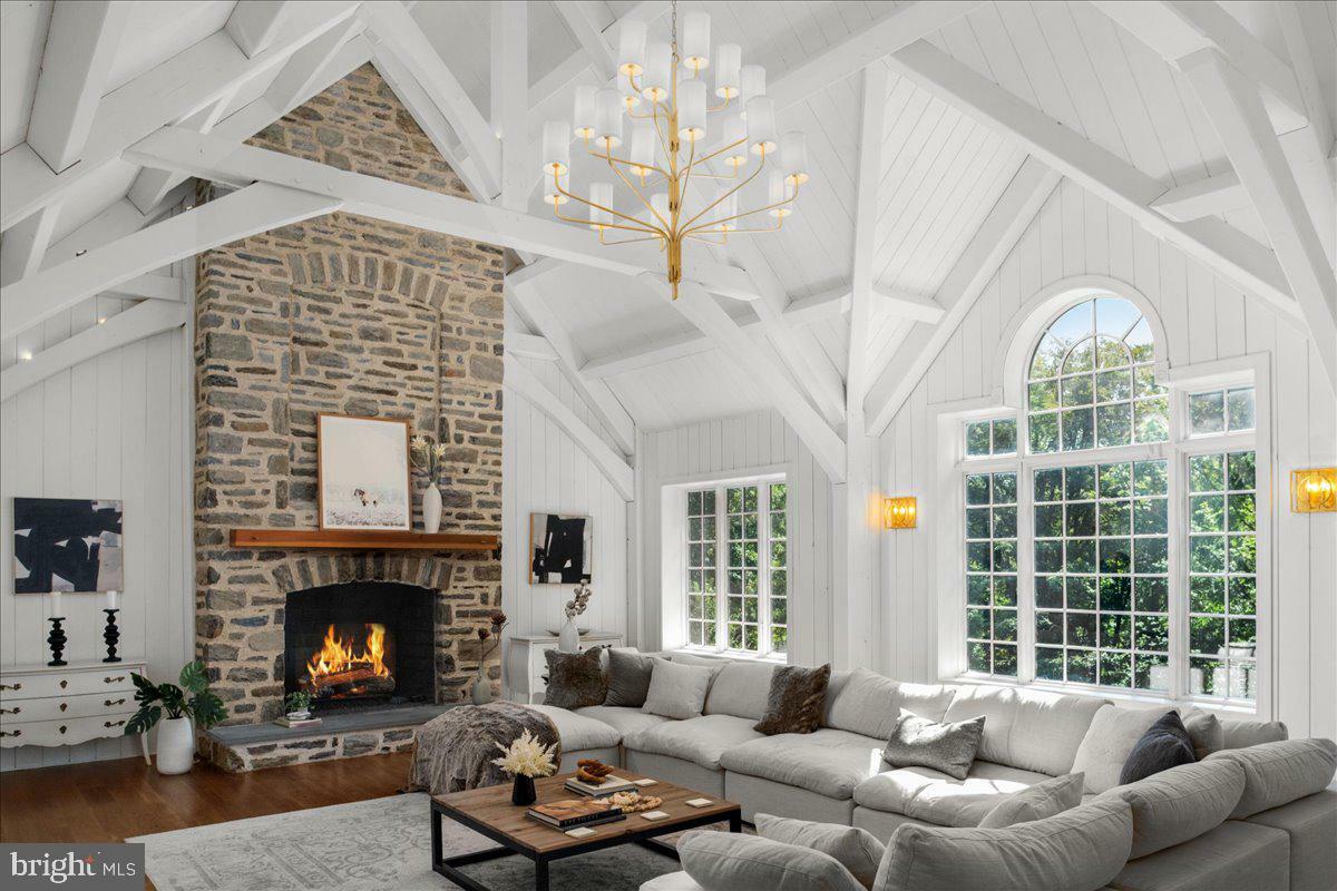 Property Photo: 1233 Meadowbank Road PA 19085