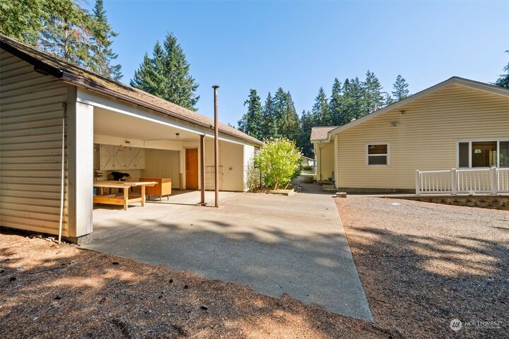 Property Photo:  2640  Haynie Road  WA 98240 