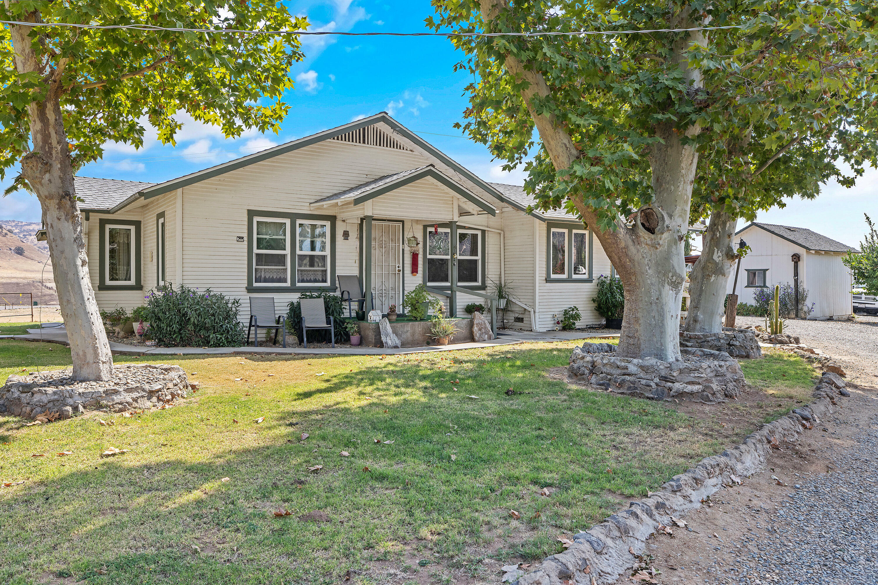 Property Photo:  39287 Millwood Drive  CA 93286 