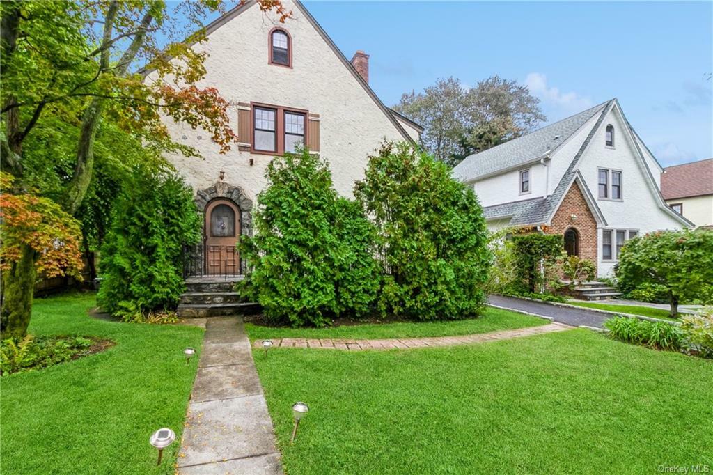 Property Photo:  65 Overlook Avenue  NY 10709 