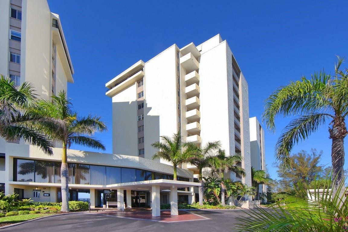 Property Photo: 20 Whispering Sands Drive 901 FL 34242