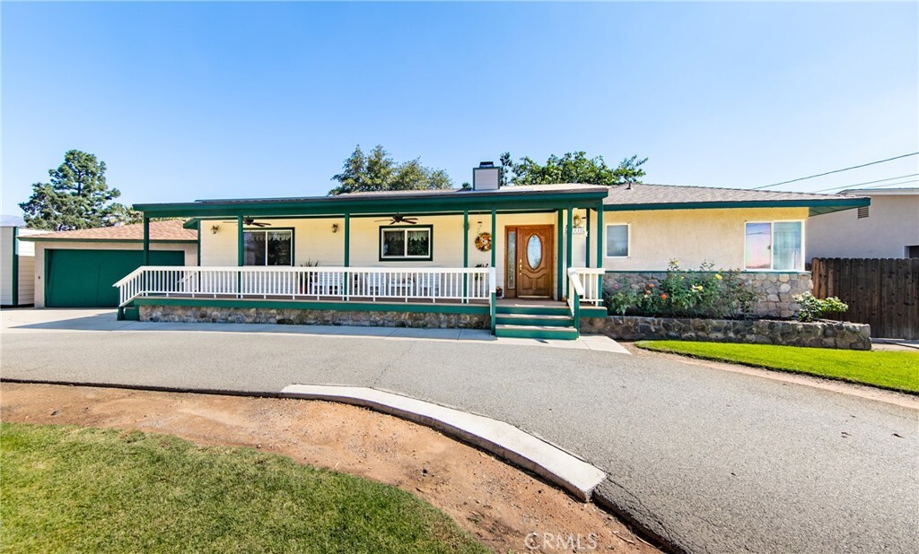 Property Photo: 13331 Penny Drive CA 92399