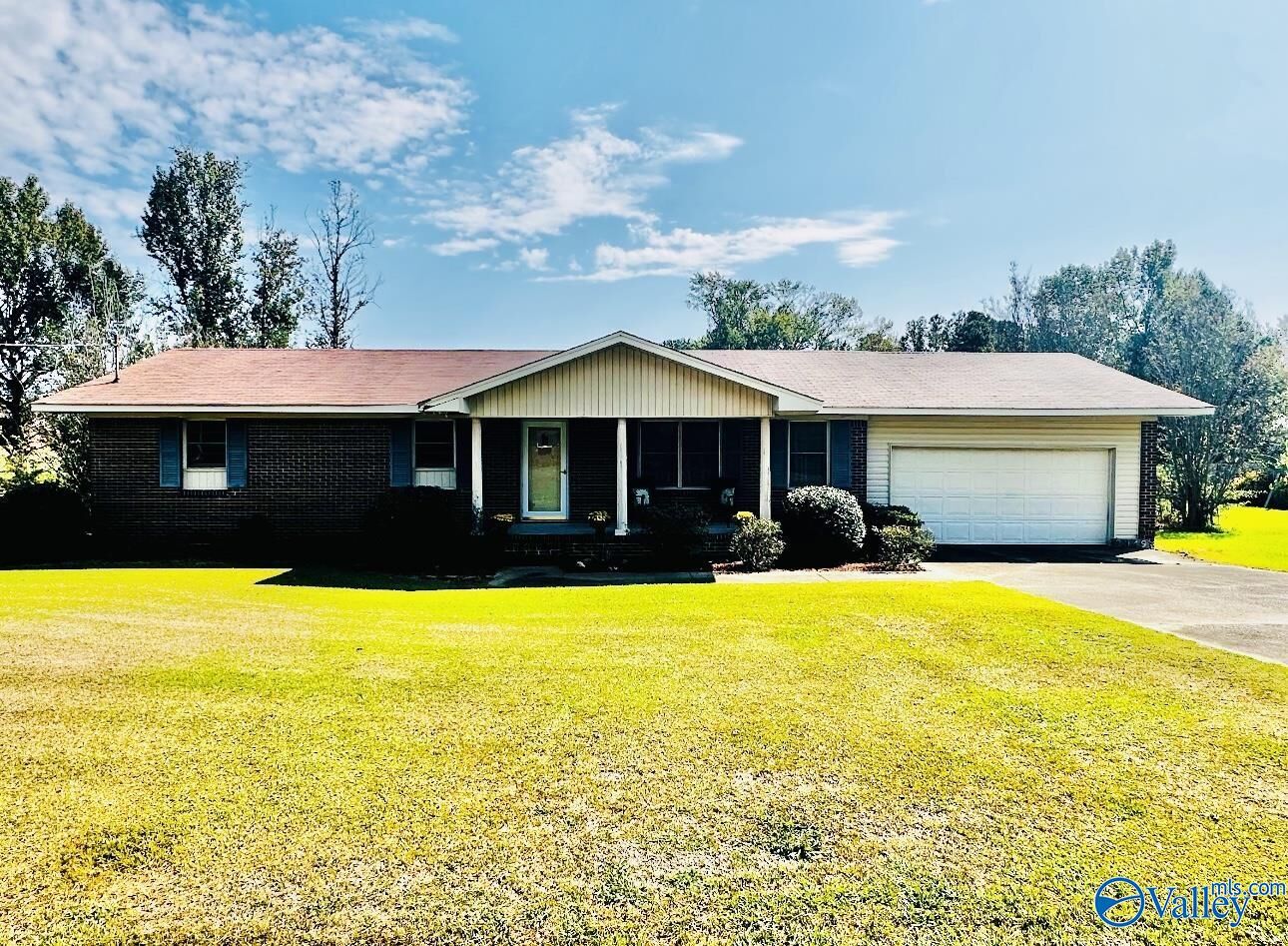 Property Photo:  2349 Burns Street  AL 35907 