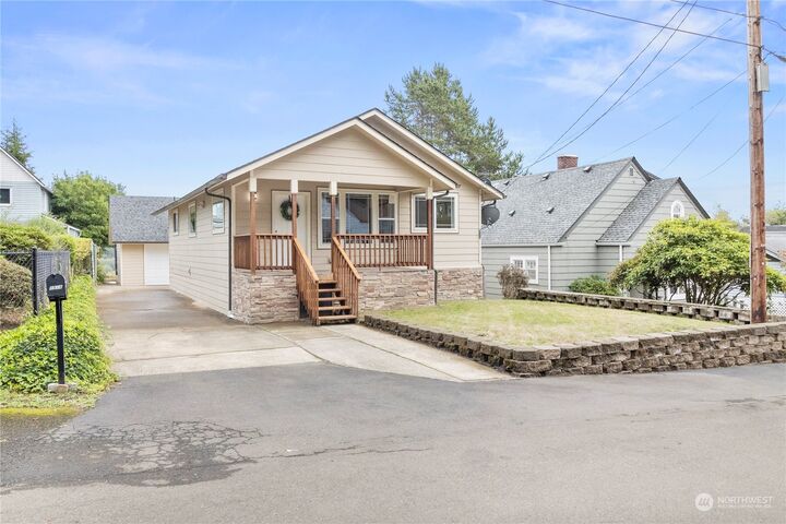 Property Photo:  1514 N E Street  WA 98520 