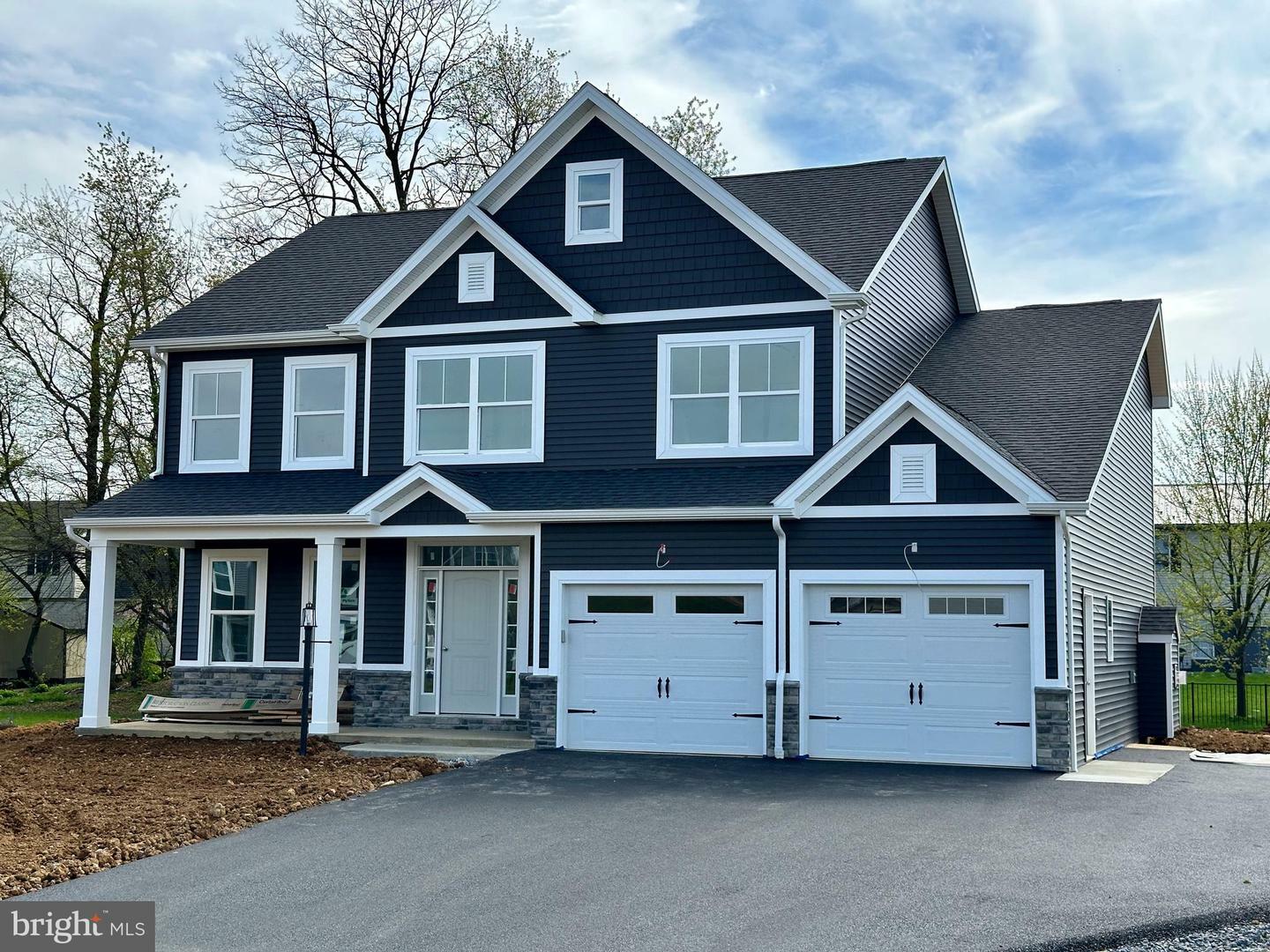 Property Photo: 1805 Edgewood Dr PA 17257