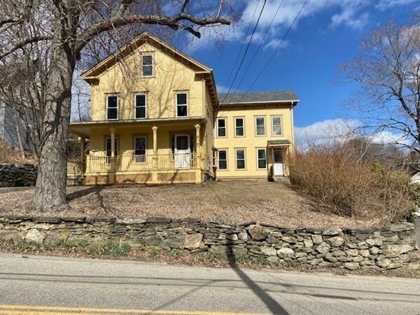 Property Photo:  33 Ash St 2  MA 01562 